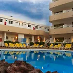 Coral California - Adults Only Daire *