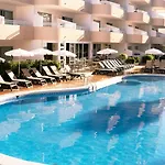 Coral California - Adults Only Daire